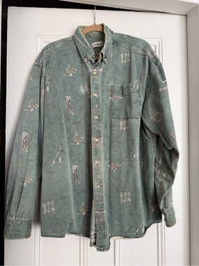 LL Bean vintage mens denim shirt. Size XL